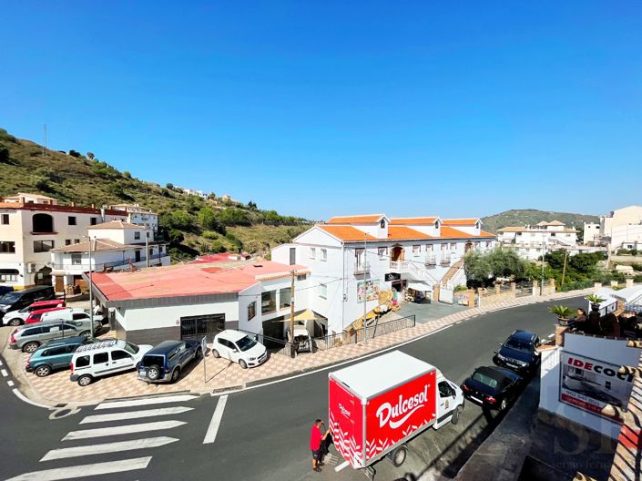 Image No.14-3 Bed Townhouse for sale