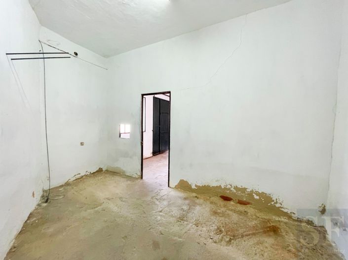 Image No.5-3 Bed Townhouse for sale