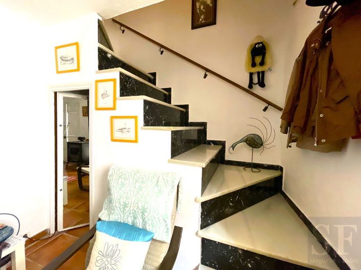 Image No.9-2 Bed Townhouse for sale