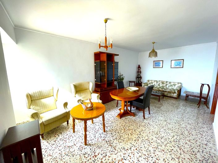 Image No.10-4 Bed Villa for sale