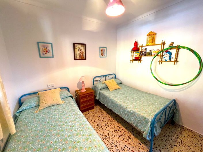 Image No.8-4 Bed Villa for sale