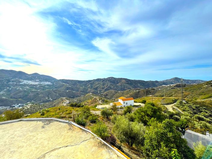 Image No.17-3 Bed Villa for sale