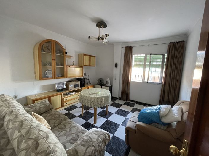 Image No.3-3 Bed Townhouse for sale