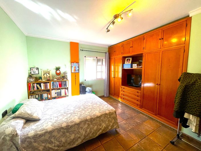 Image No.8-4 Bed Townhouse for sale