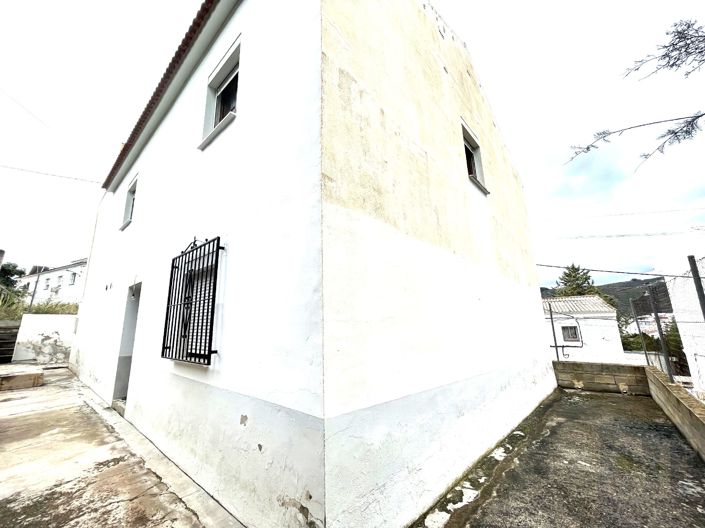 Image No.18-5 Bed Townhouse for sale