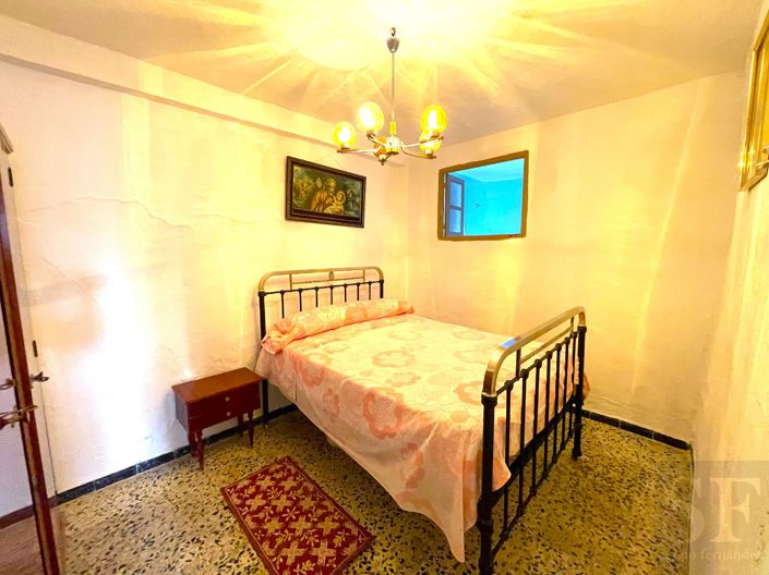 Image No.5-4 Bed Townhouse for sale