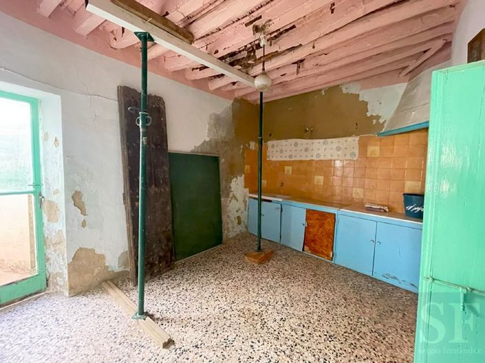 Image No.6-7 Bed Townhouse for sale