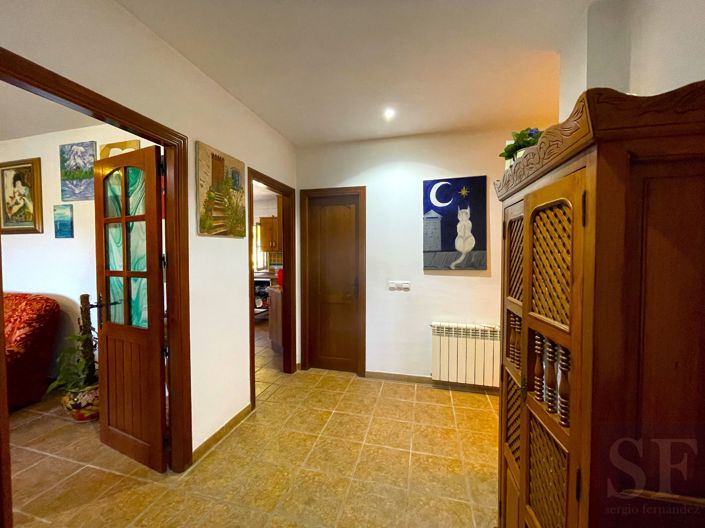 Image No.3-4 Bed Villa for sale