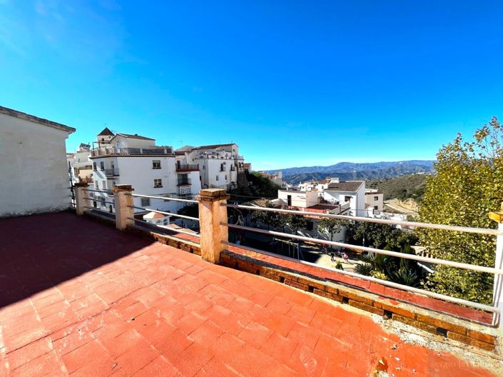 Image No.15-5 Bed Townhouse for sale