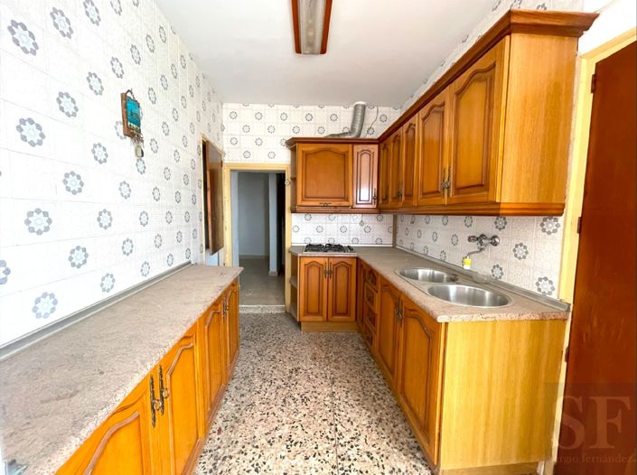 Image No.6-5 Bed Townhouse for sale