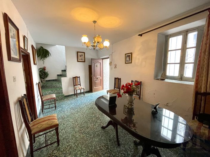 Image No.3-5 Bed Townhouse for sale