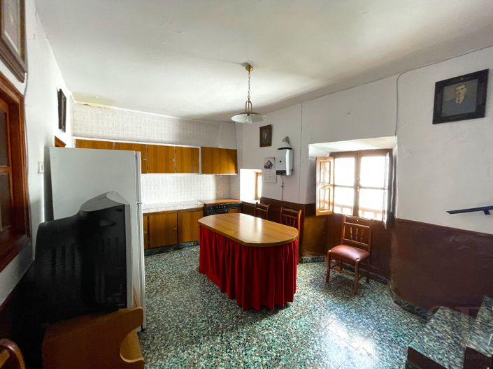 Image No.4-5 Bed Townhouse for sale