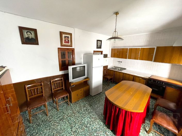 Image No.5-5 Bed Townhouse for sale