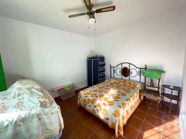 Image No.10-1 Bed Villa for sale