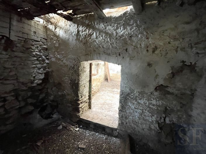 Image No.11-4 Bed Townhouse for sale