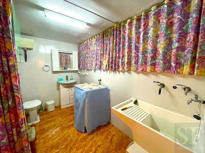 Image No.10-5 Bed Townhouse for sale