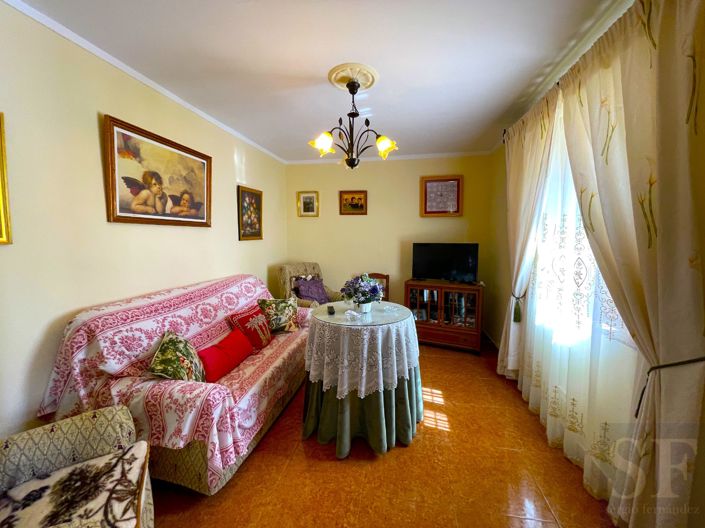 Image No.3-5 Bed Townhouse for sale