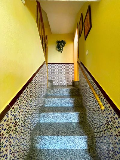 Image No.6-5 Bed Townhouse for sale