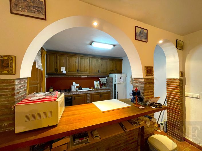 Image No.4-3 Bed Townhouse for sale