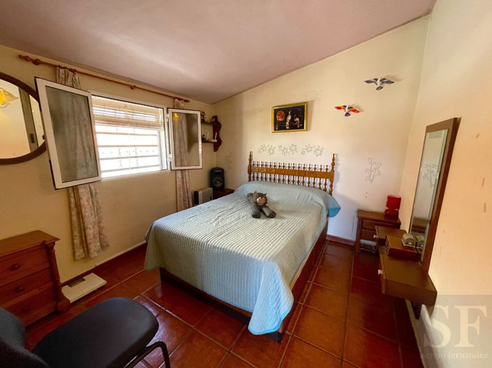 Image No.10-2 Bed Townhouse for sale