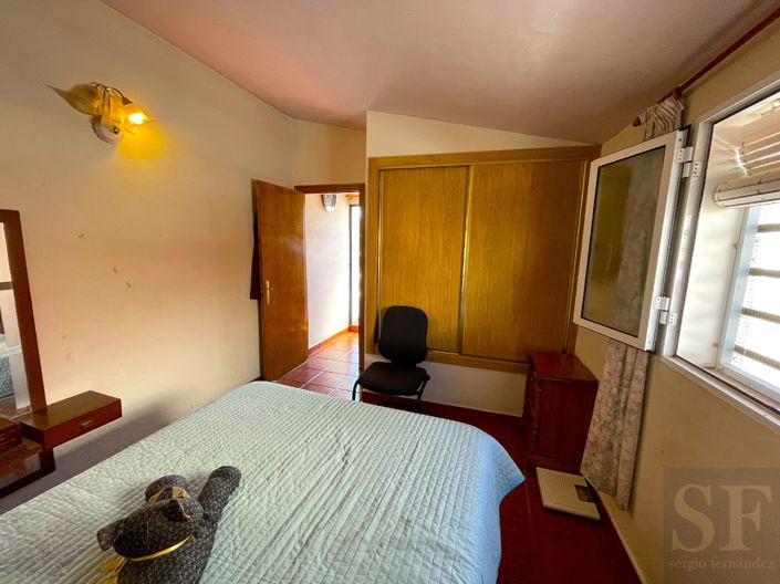 Image No.11-2 Bed Townhouse for sale