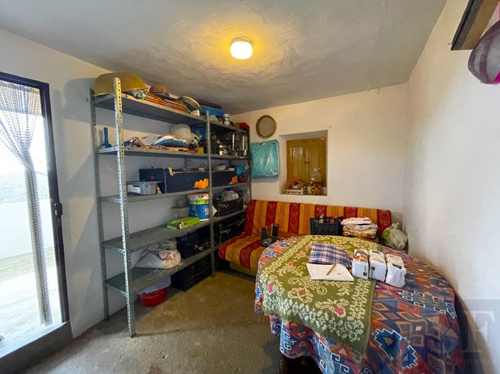 Image No.9-3 Bed Townhouse for sale