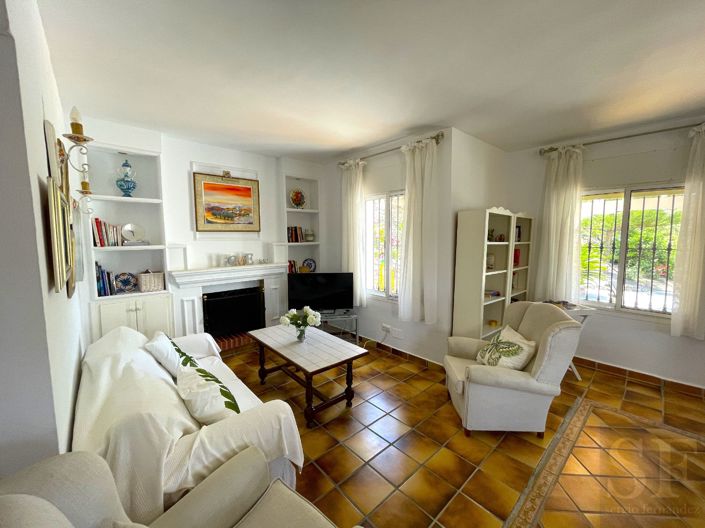 Image No.7-2 Bed Villa for sale