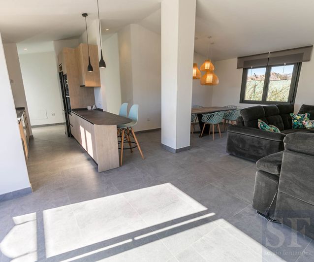 Image No.3-4 Bed Villa for sale