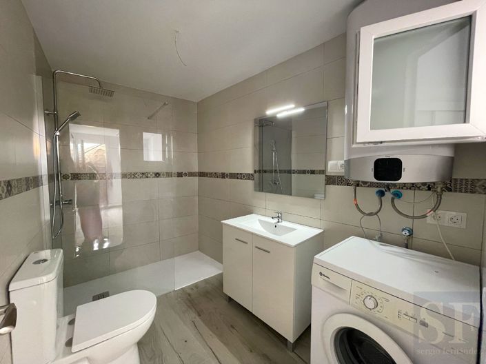 Image No.8-3 Bed Townhouse for sale