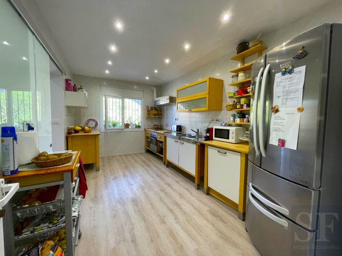 Image No.5-4 Bed Townhouse for sale