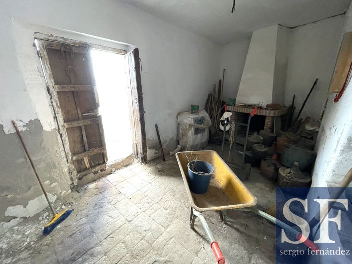 Image No.14-3 Bed Townhouse for sale