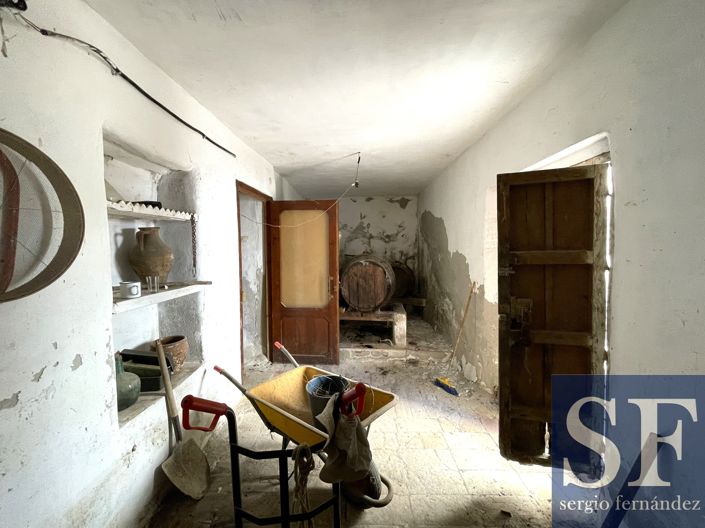 Image No.15-3 Bed Townhouse for sale