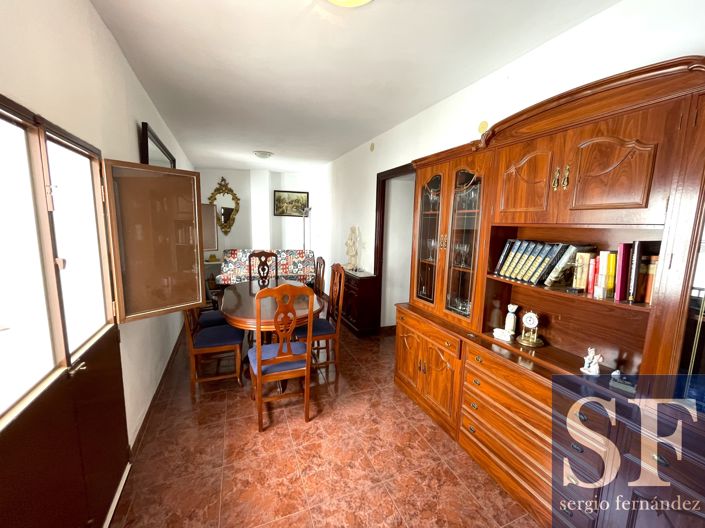 Image No.4-3 Bed Townhouse for sale