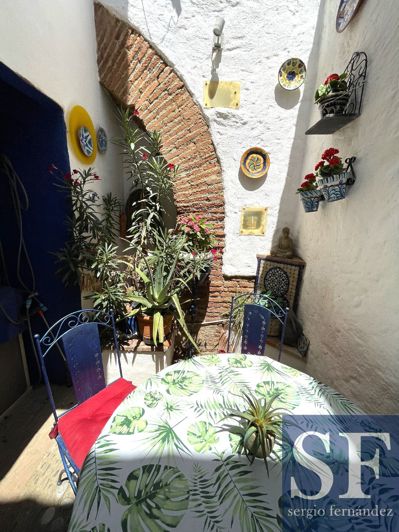 Image No.13-2 Bed Townhouse for sale