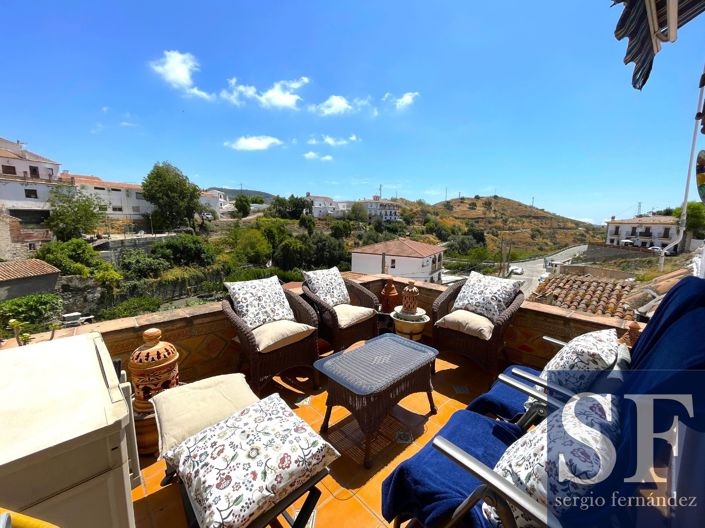 Image No.18-2 Bed Townhouse for sale