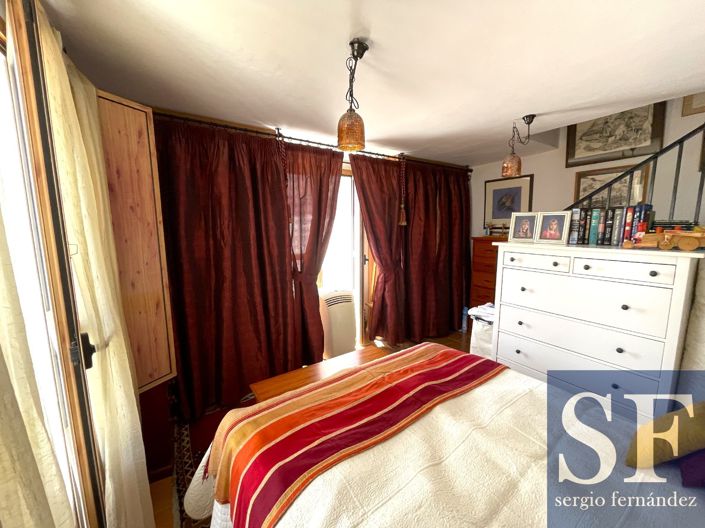 Image No.8-2 Bed Townhouse for sale