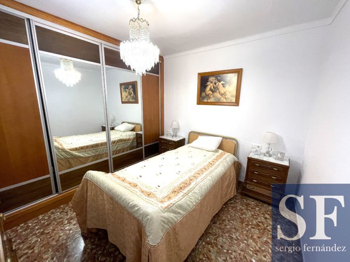 Image No.6-5 Bed Townhouse for sale