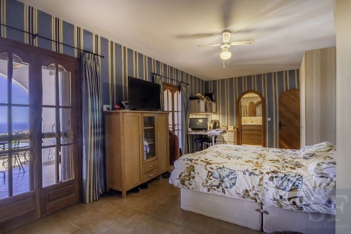 Image No.12-5 Bed Villa for sale