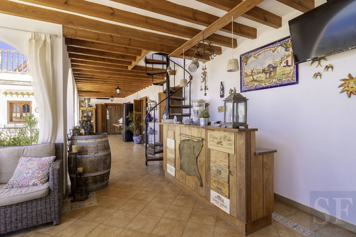 Image No.17-5 Bed Villa for sale