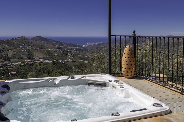 Image No.20-5 Bed Villa for sale