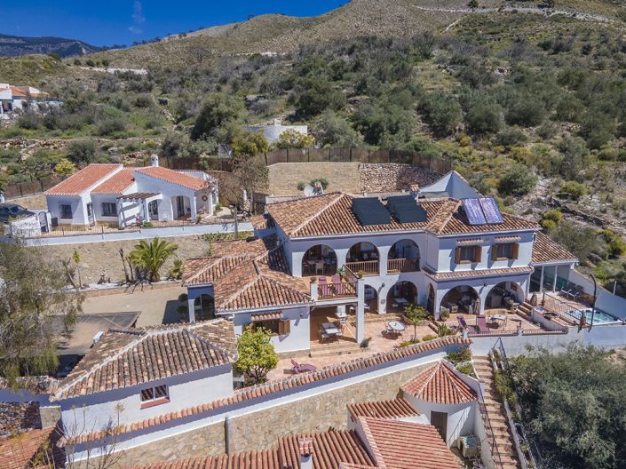 Image No.3-5 Bed Villa for sale