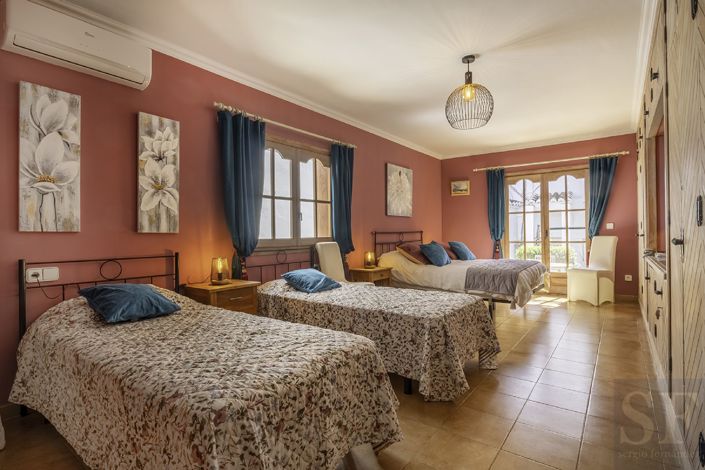 Image No.8-5 Bed Villa for sale