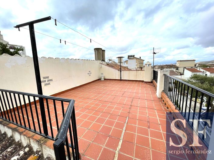 Image No.14-8 Bed Townhouse for sale