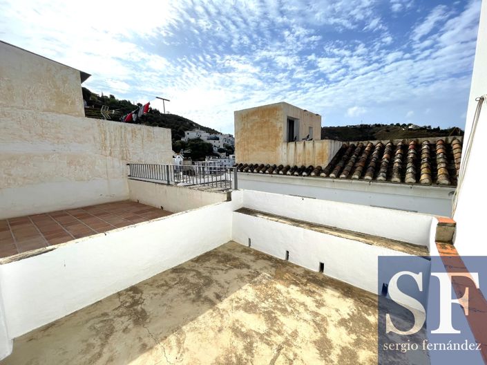 Image No.17-5 Bed Townhouse for sale