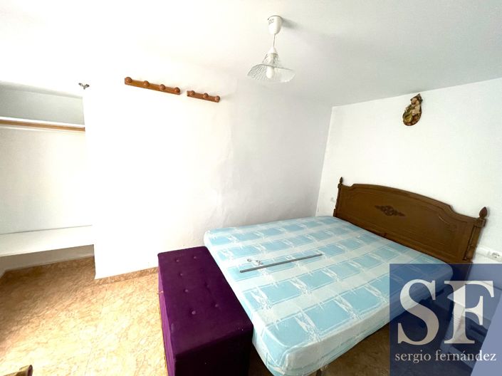 Image No.8-5 Bed Townhouse for sale