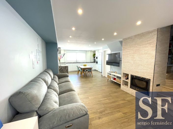 Image No.2-4 Bed Townhouse for sale