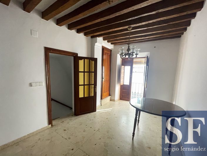 Image No.6-6 Bed Townhouse for sale