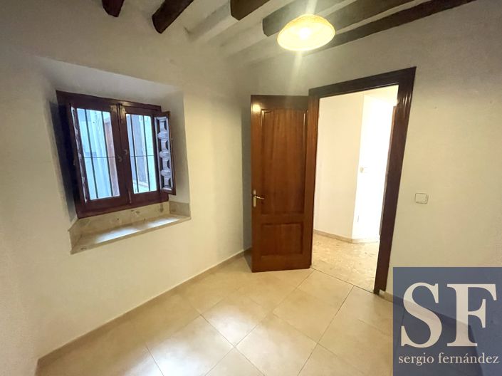 Image No.7-6 Bed Townhouse for sale