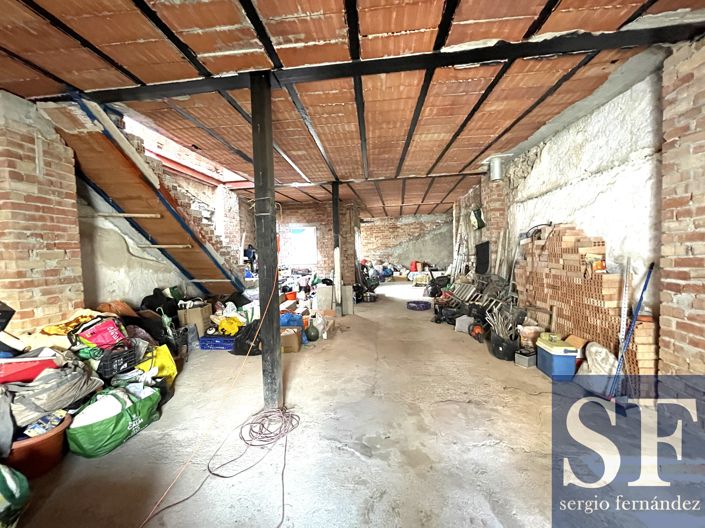 Image No.11-2 Bed Townhouse for sale