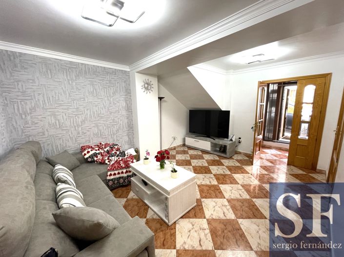 Image No.2-2 Bed Townhouse for sale